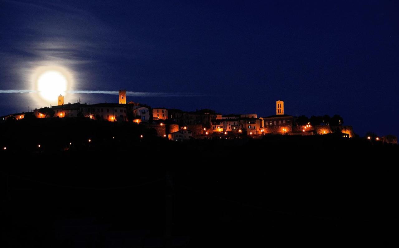 Le Logge Casa Vacanze Montepescali Buitenkant foto