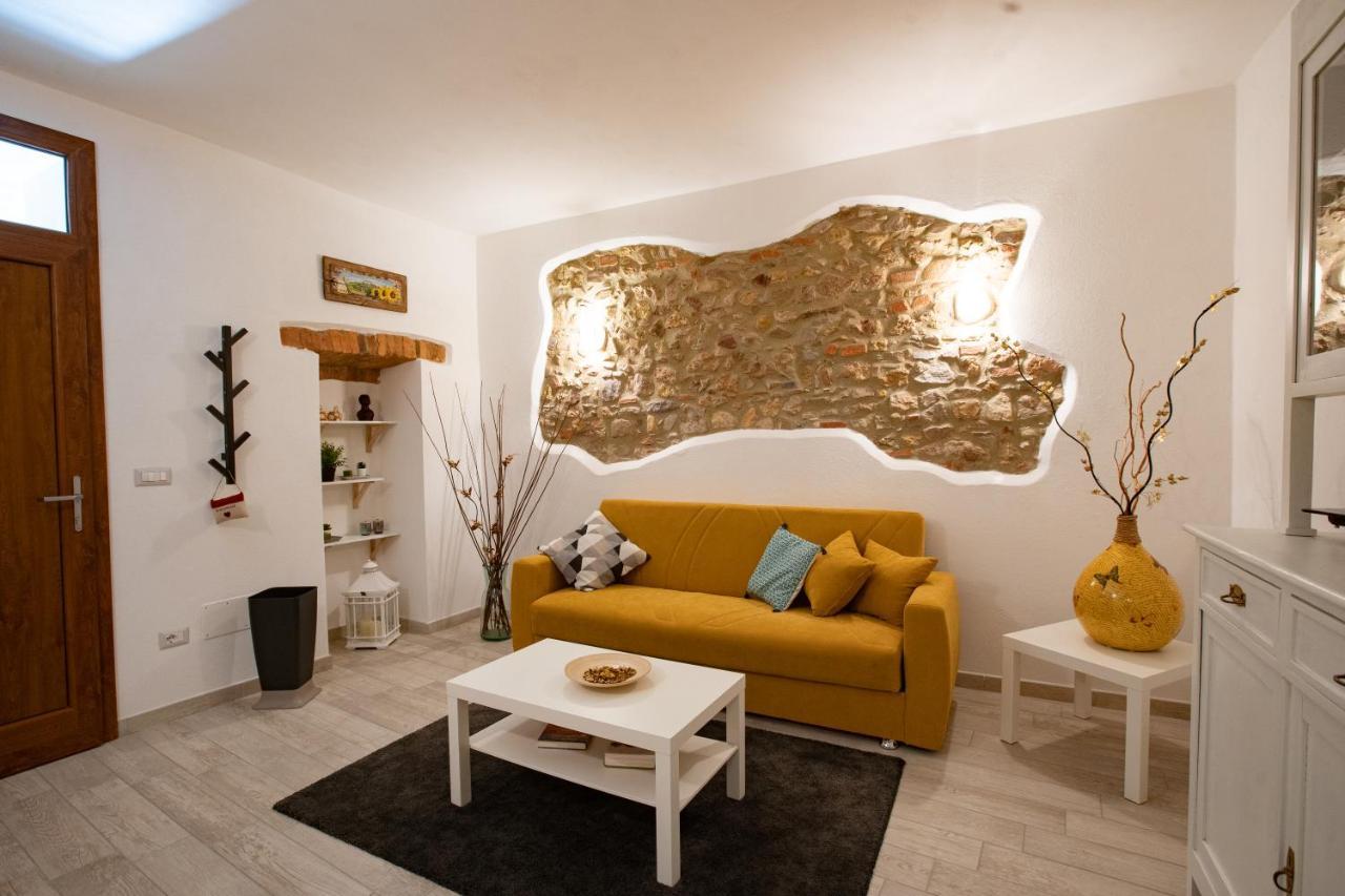 Le Logge Casa Vacanze Montepescali Buitenkant foto
