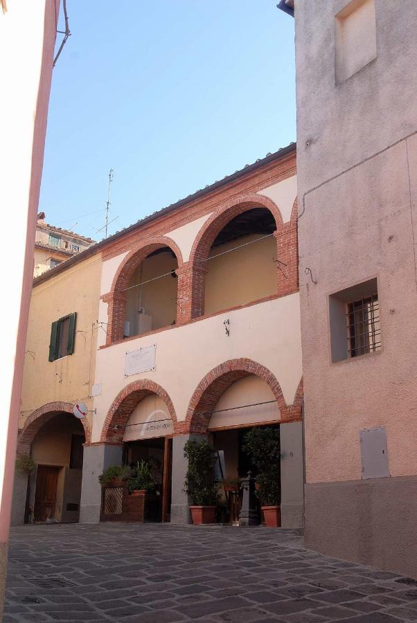 Le Logge Casa Vacanze Montepescali Buitenkant foto